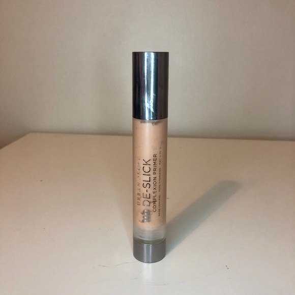 Urban Decay Other - Urban Decay De-slick Complexion Primer